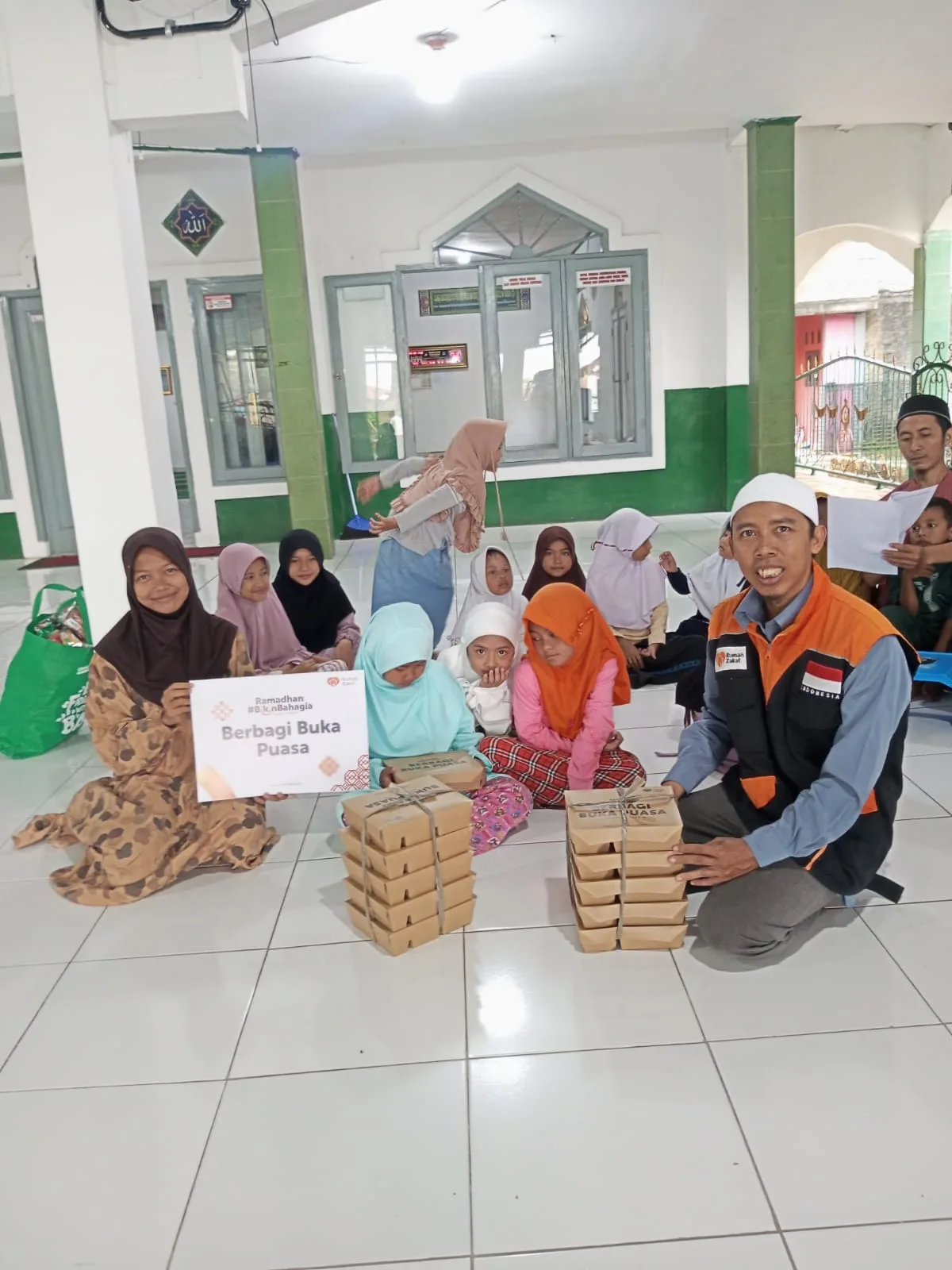 Berbagi Puasa dari Rumah Zakat, Membangun Kebersamaan dan Kebahagiaan
